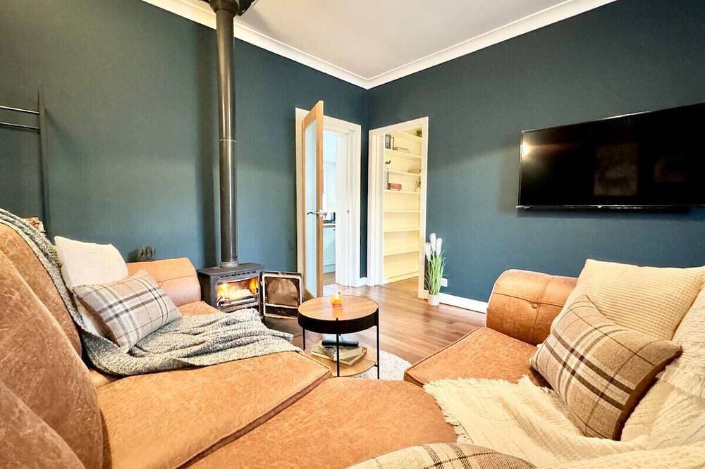Chestnut Cottage - One bedroom newly refurbished cottage in Dalmellington in Ayrshire