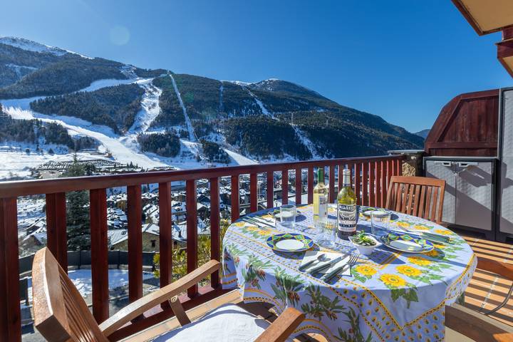 Vacation rental for 4 people, with terrace in Andorra