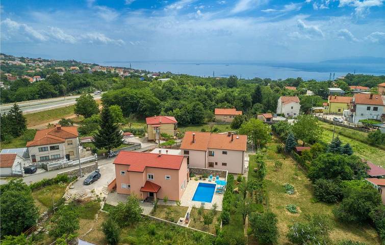 Ferienhaus für 10 Personen, mit Terrasse, mit Haustier in Opatija Riviera - 2