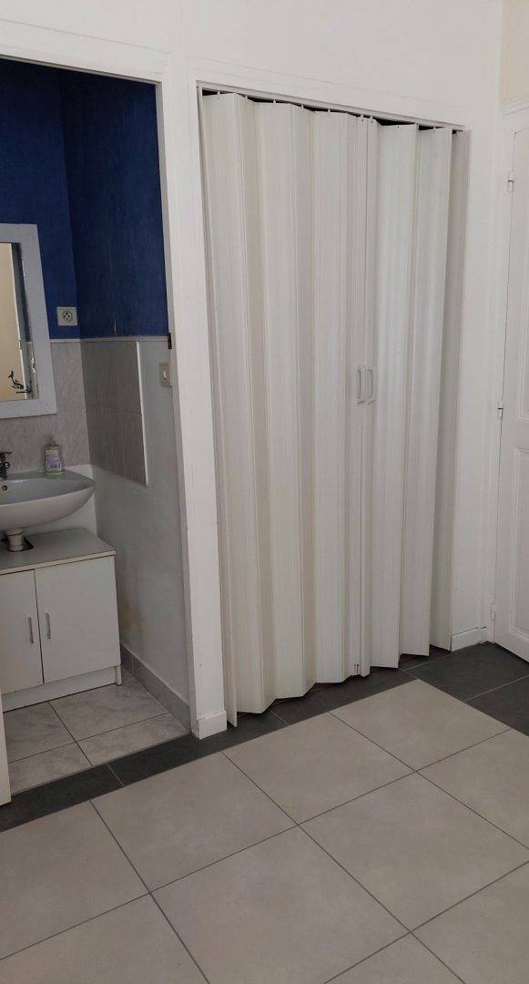 Studio entier, Studio meublé, pour 1 personne (2 avec lit d'appoint) in Tours, Région de Tours