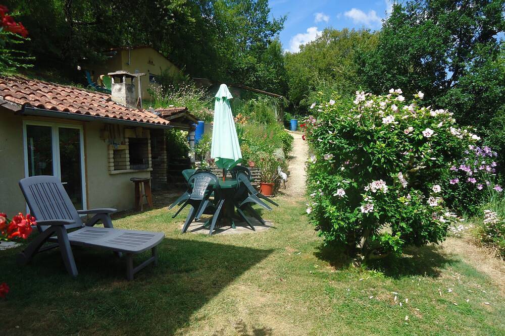 Ganze Wohnung, Vermietung ebenerdig im Haus, unabhängiger Zugang, Ruhe in Saint-Cyprien (Aquitanien), Périgord Noir