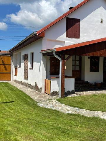 Maison d’hôte pour 2 personnes, avec vue et jardin dans Porumbacu de Sus