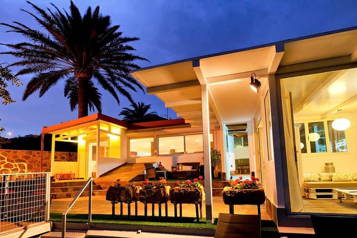 Villa pour 6 personnes, avec terrasse et piscine - 1