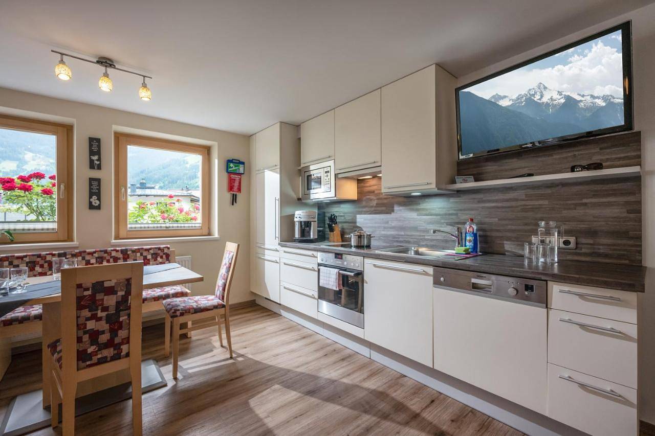 Ganze Wohnung, Apartment with Terrace in Ramsberg, Zillertaler Alpen