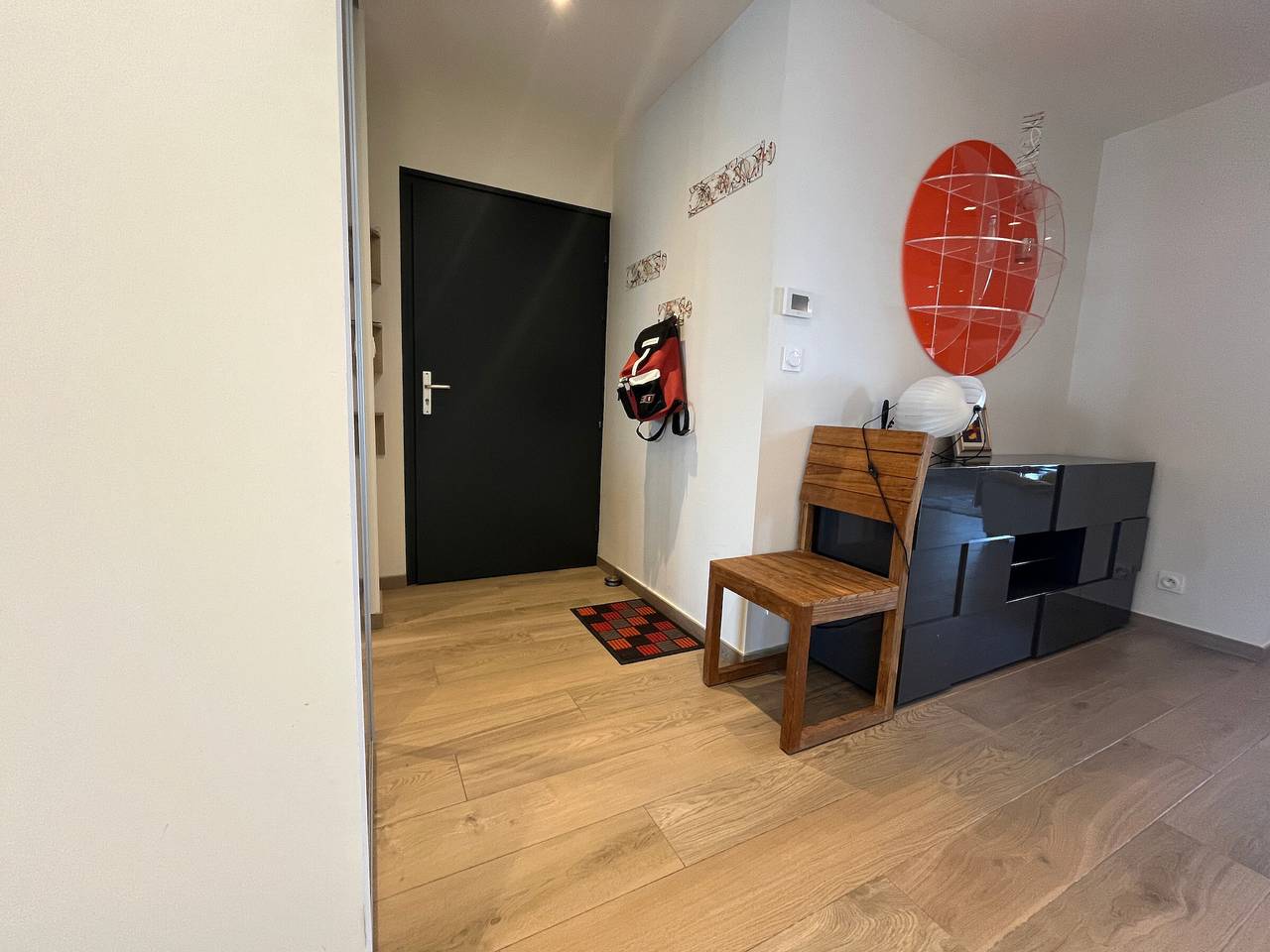 Ganze Wohnung, Geräumige 2-Zimmer-Wohnung mit Wifi in Évian-les-Bains in Évian-les-Bains, Thonon-les-Bains und Umgebung