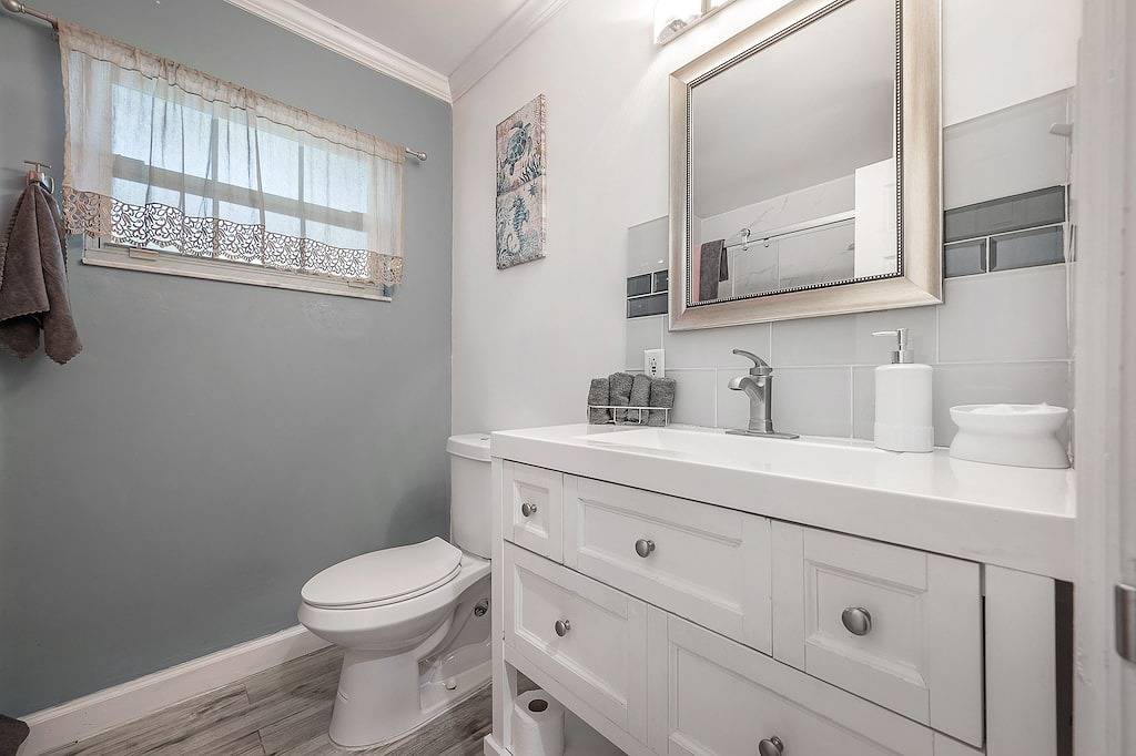 Home with view of the Hillsborough River, pet friendly in Tampa, Tampa Bay