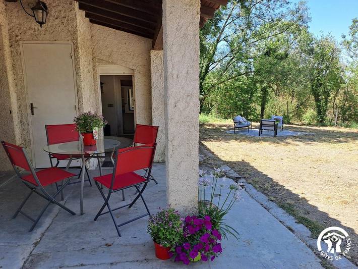Gîte pour 4 personnes, avec jardin ainsi que piscine et terrasse à Puylaurens - 3