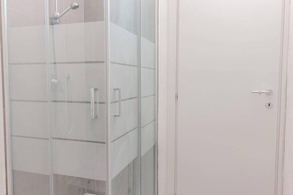 Ganze Wohnung, Staurenghi apartment 5 m from city center in Varese, Varese Provinz