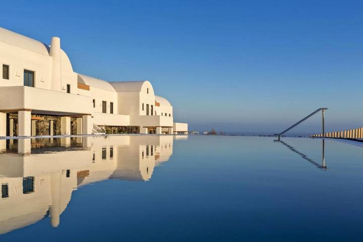 Resort per 2 persone, con Balcone e Terrazza nonché Idromassaggio e Giardino in Santorini