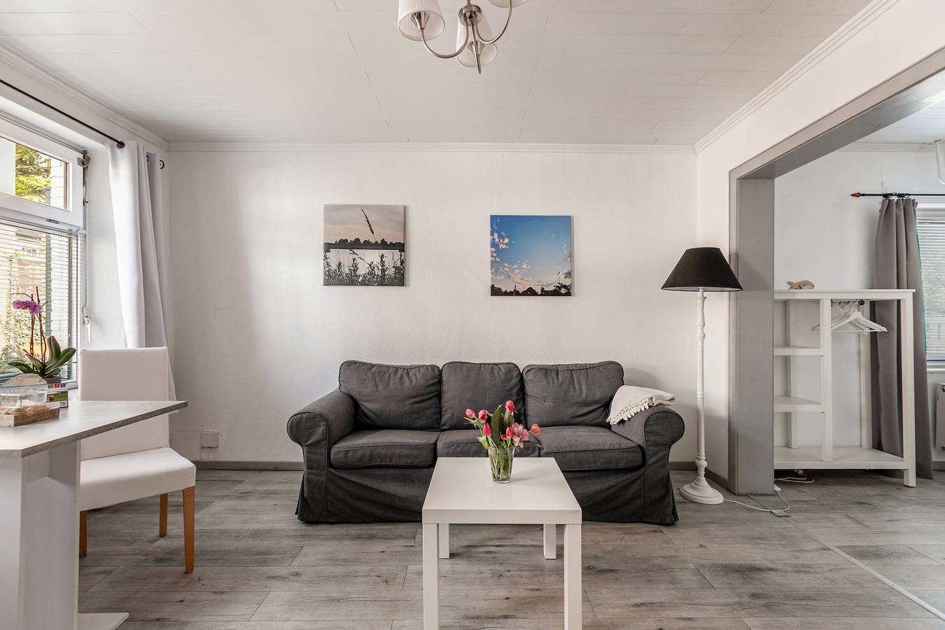 Ganze Wohnung, Apartment 'Das Weiße Stadthaus' mit Wlan in Wesselburen, Nordseeküste