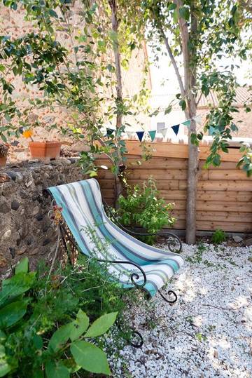 Gîte pour 4 personnes, avec terrasse à Latour-de-France