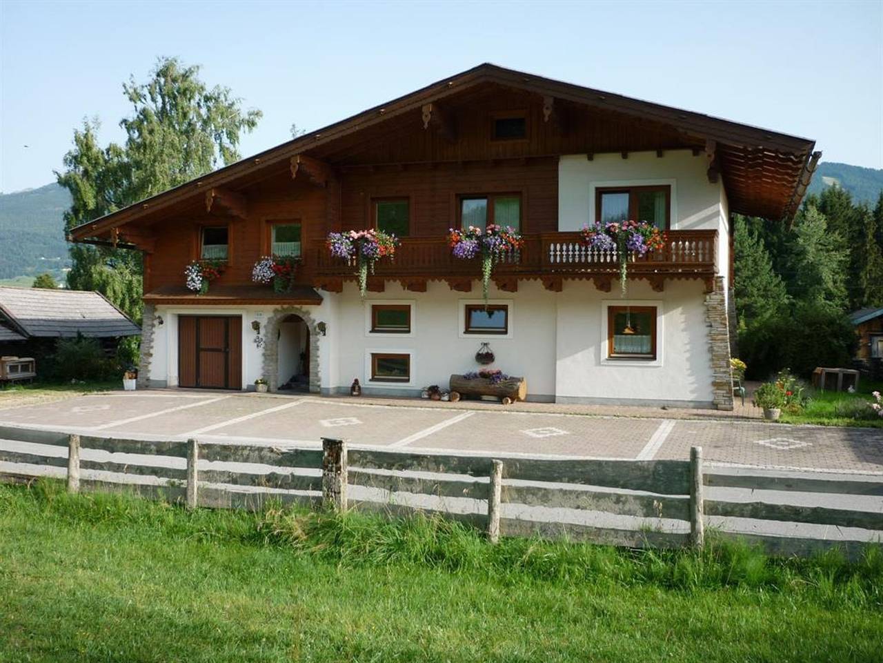 Ganze Ferienwohnung, Haus Harmonika - Ferienwohnung/1 Schlafraum/Dusche, Wc in Ramsau am Dachstein, Schladming-Dachstein