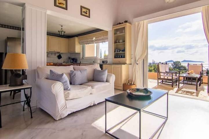 Appartement de vacances pour 6 personnes, avec jacuzzi ainsi que jardin et balcon