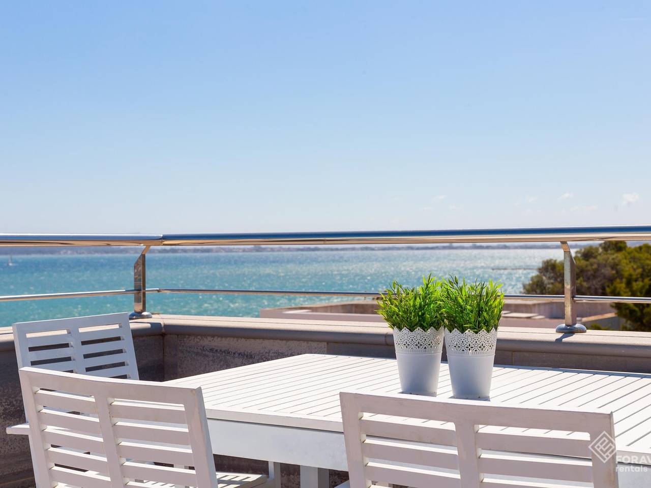 Entire vacation apartment, Tamarells 11 - Awesome apartment with jacuzzi and terrace overlooking the sea in Port de Pollença, Pollença