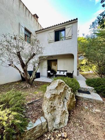 Location de vacances pour 6 personnes, avec jardin dans Plage de Saint Cyprien (Lecci)