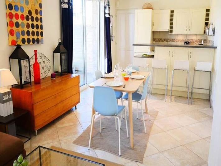 Gîte pour 4 personnes, avec jardin, adapté aux familles dans Plage Saint-Colomban - 3