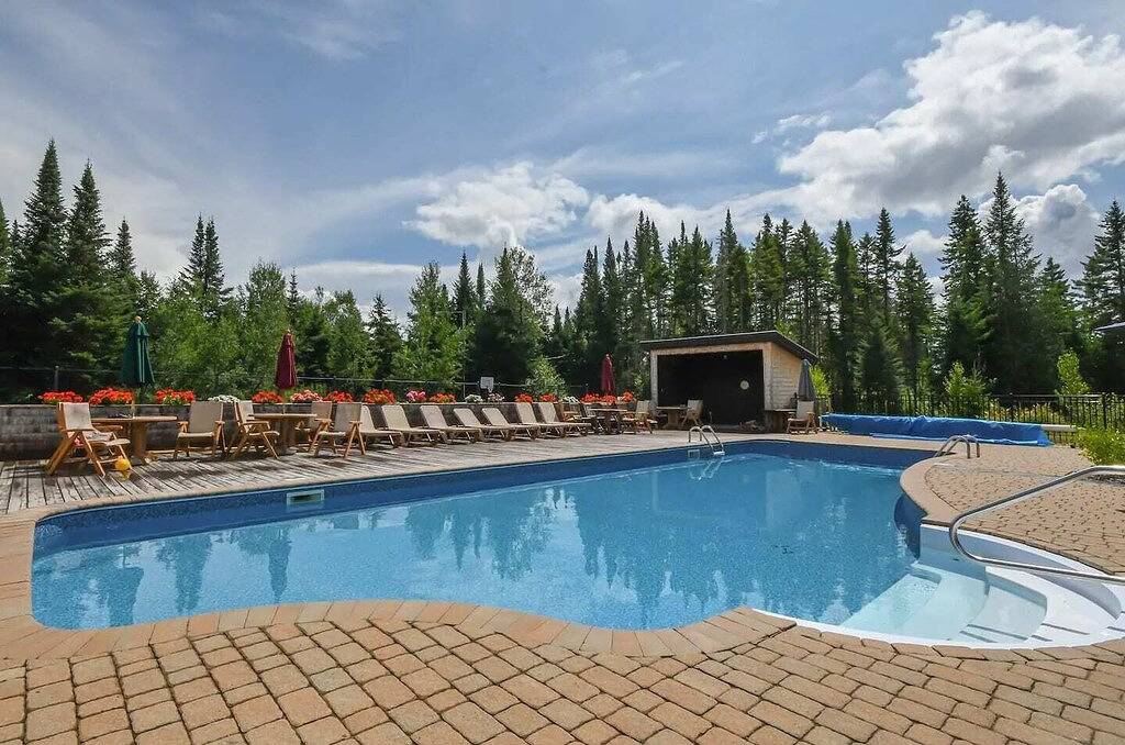 Chalet for 10 Guests in Lac-Supérieur, Quebec