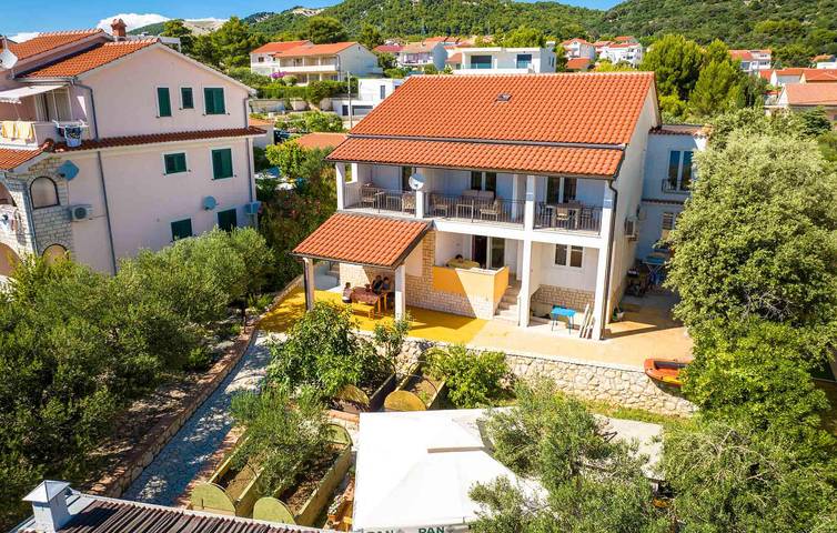 Ferienwohnung für 3 Personen, mit Terrasse auf Rab - 2