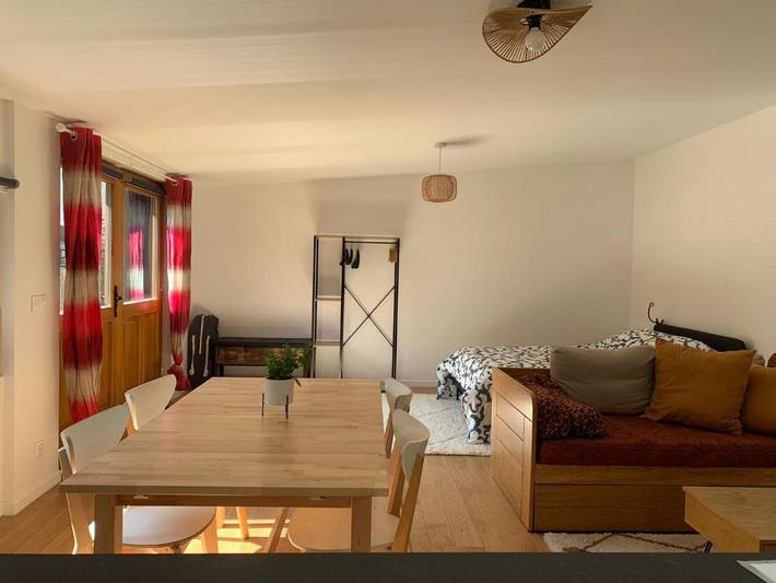 Gîte pour 4 personnes, avec Terrasse et Jardin à Romainville - 3