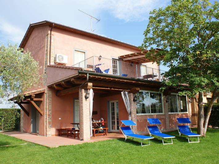 Appartement de vacances pour 6 personnes, avec piscine ainsi que terrasse et jardin - 1