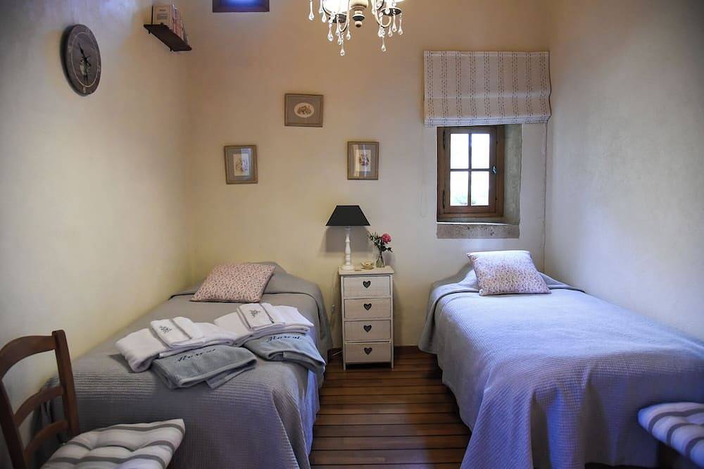 Charming Mas in Provence near Aix in Rognes, Aix-en-Provence region