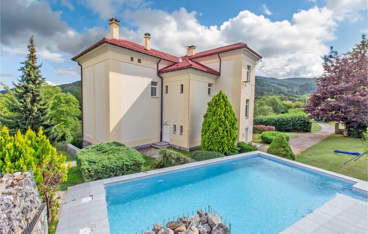 Casa de férias para 12 pessoas, com jardim e terraço e ainda piscina - 1