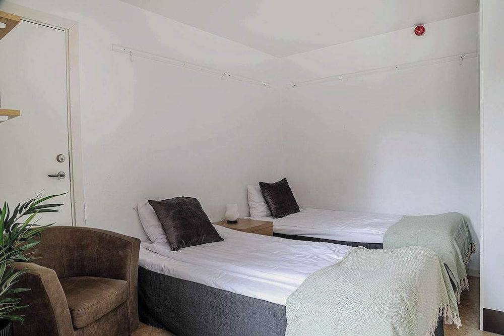 Ganze Wohnung, Studio with balcony close to Visby in Länna (Gotland), Visby