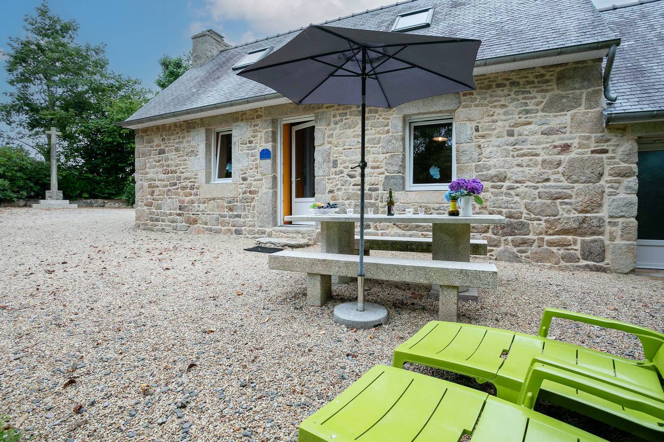 Ferienhaus 'Ty Nevez' mit privater Terrasse und privatem Garten in Lanvellec, Ceinture Dorée