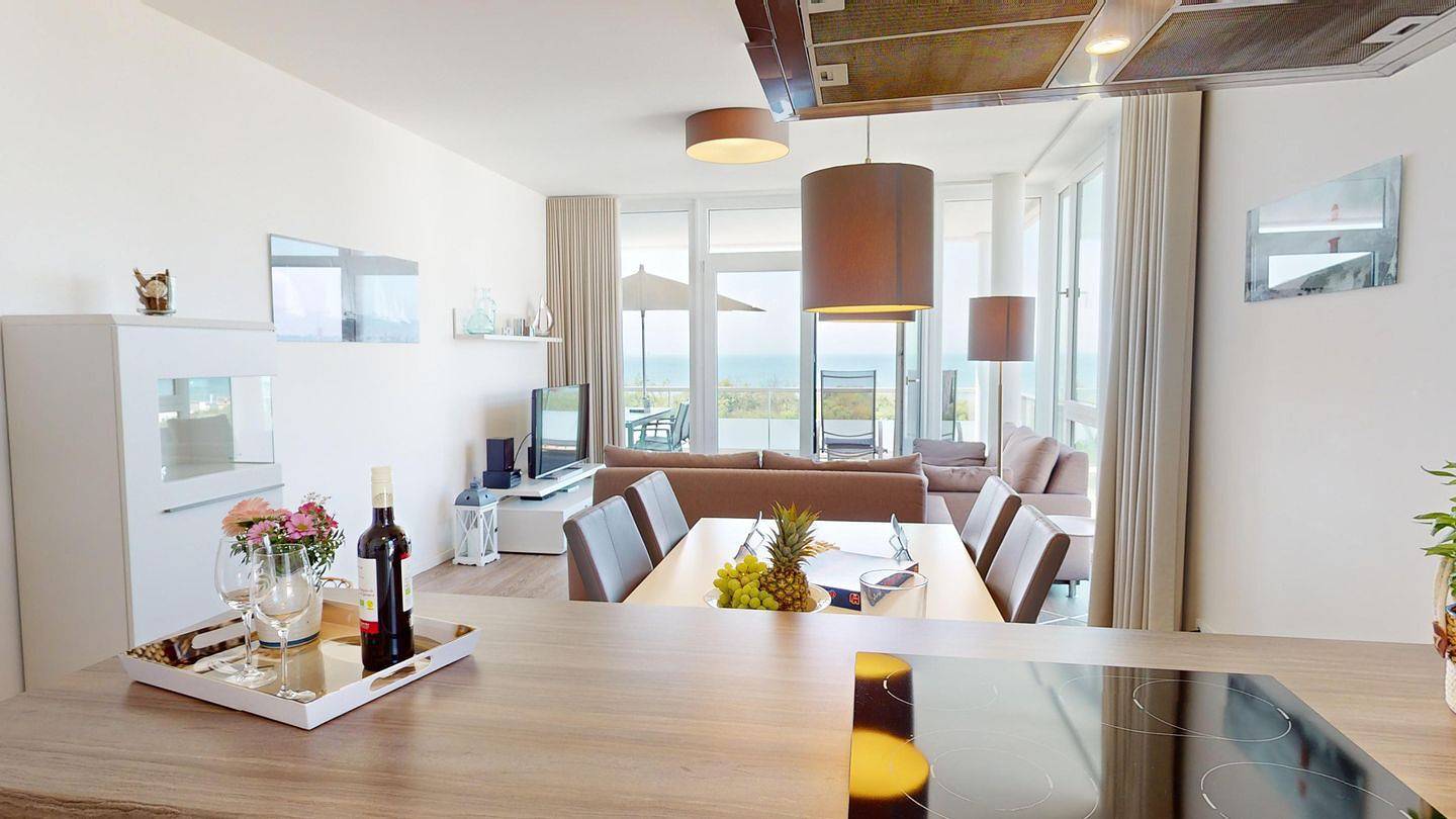 Ganze Wohnung, 1a-Meerblick aus erster Reihe im Südkap Pelzerhaken in Südstrand Pelzerhaken, Ostholstein
