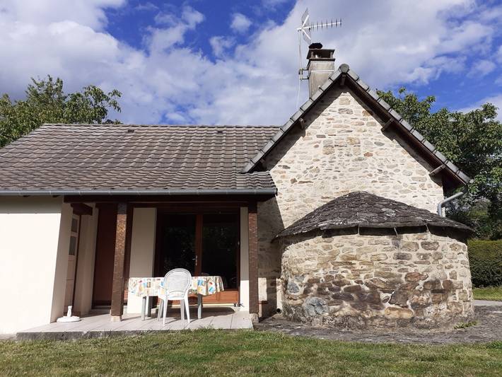 Gîte pour 4 personnes, avec jardin