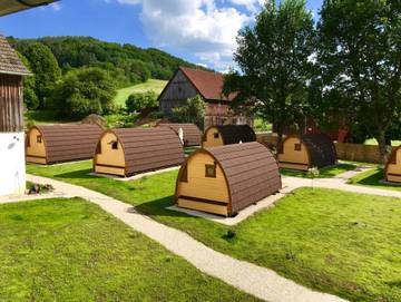 Ferienwohnung für 2 Personen, mit Garten und Terrasse, kinderfreundlich in Pottenstein