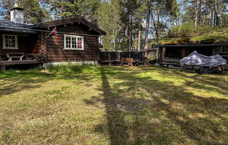 Feriehus for 9 personer med innsjøutsikt in Engerdal 