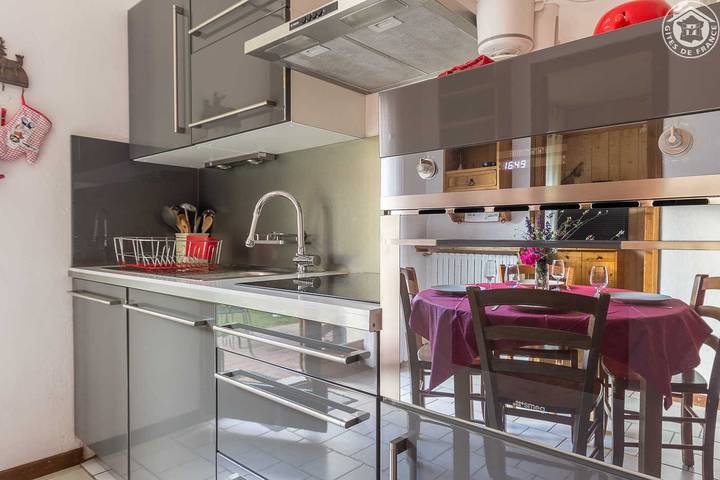 Gîte pour 3 personnes, avec jardin à Brides-les-Bains - 2