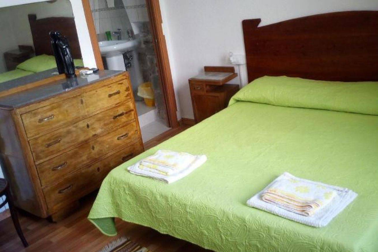 Appartamento intero, Affitti Brevi Mamoiada Centro - Camera con terrazza in Mamoiada, Barbagia