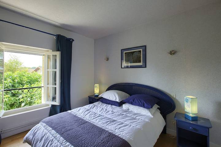 Gîte pour 5 personnes, avec jardin ainsi que terrasse et piscine à Saint-Sulpice-de-Faleyrens - 3