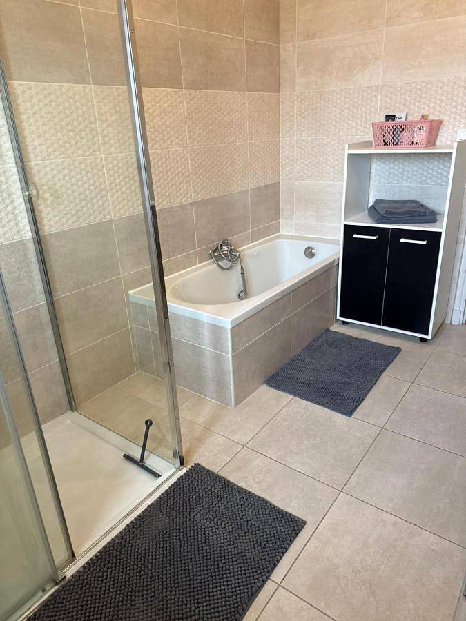 Location de vacances pour 8 personnes, avec vue et jardin, animaux acceptés à Foulayronnes - 4