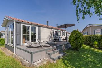 Chalet für 4 Personen, mit Balkon/Terrasse und Terrasse in Zeeland