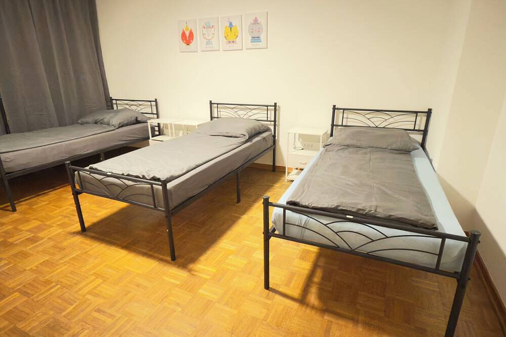 Appartamento intero, Leverkusen apartment - ideal for fitters & families, 3 bedrooms & large balcony in Leverkusen, Bergisches Land