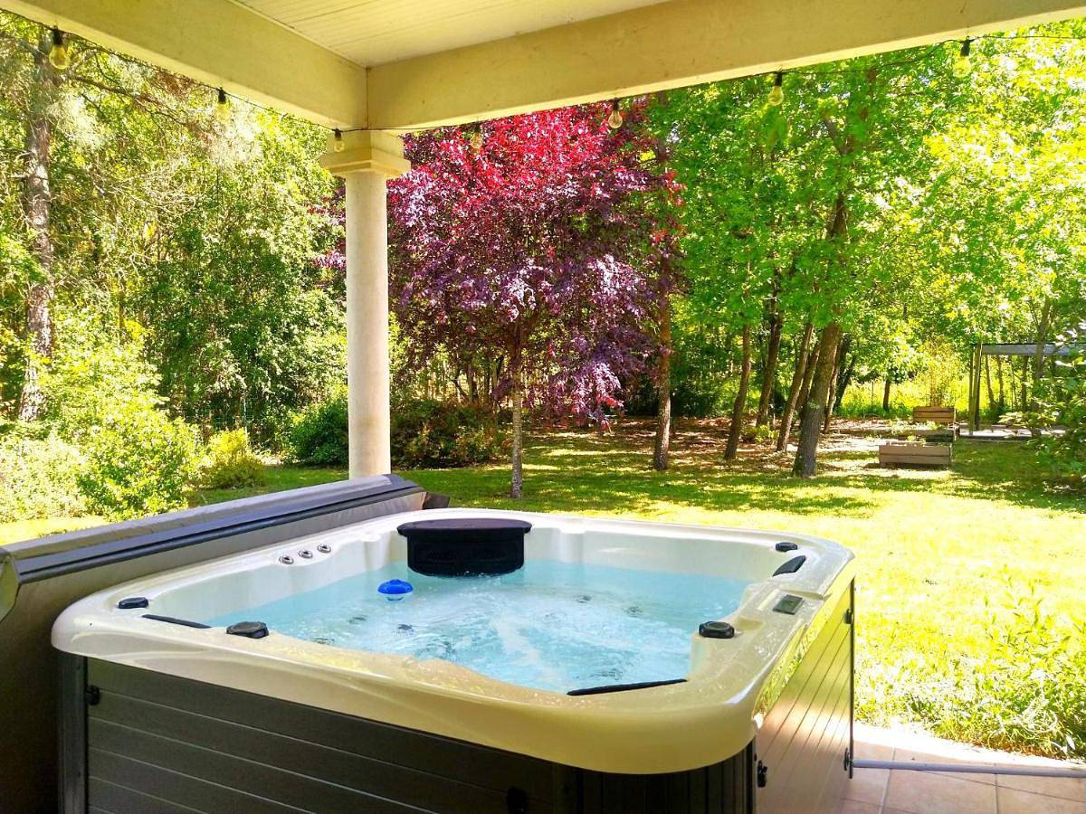 Four-Bedroom House in Montech, Tarn-et-Garonne