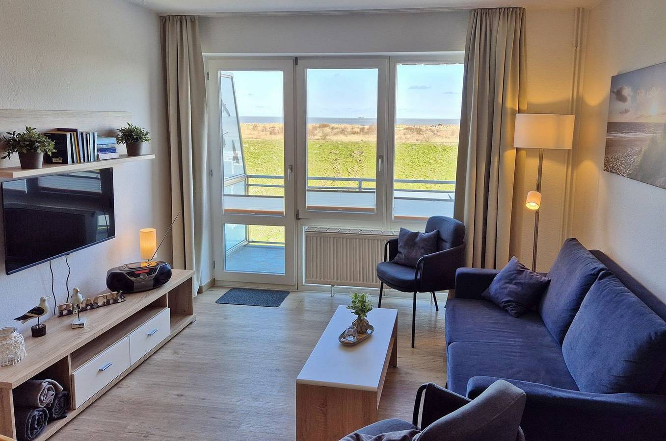 Ganze Wohnung, Tolles Maisonette-Apartment mit Meerblick und Balkon in Deichlage an der Nordsee in Schillig Strand, Wangerland