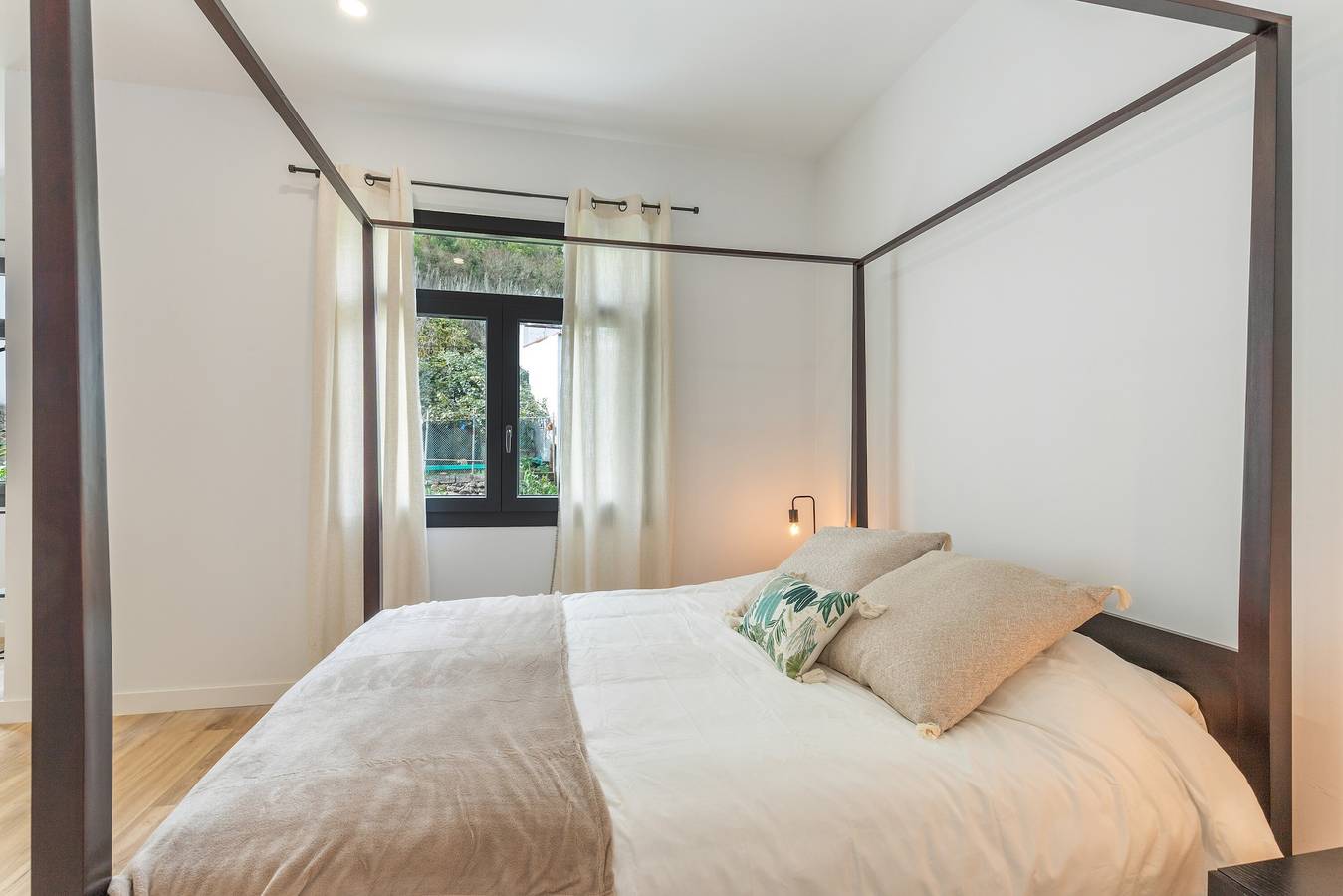 Ganze Wohnung, Ferienwohnung '5' mit Bergblick, Gemeinschaftsterrasse und Gemeinschaftsgarten in Moya, Gran Canaria Nord