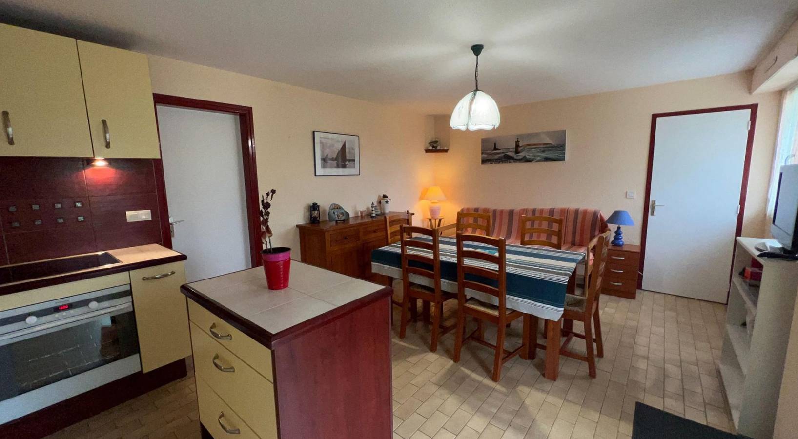 Location Locmariaquer Golfe du Morbihan entre mer et plage in Locmariaquer, Côte des Mégalithes