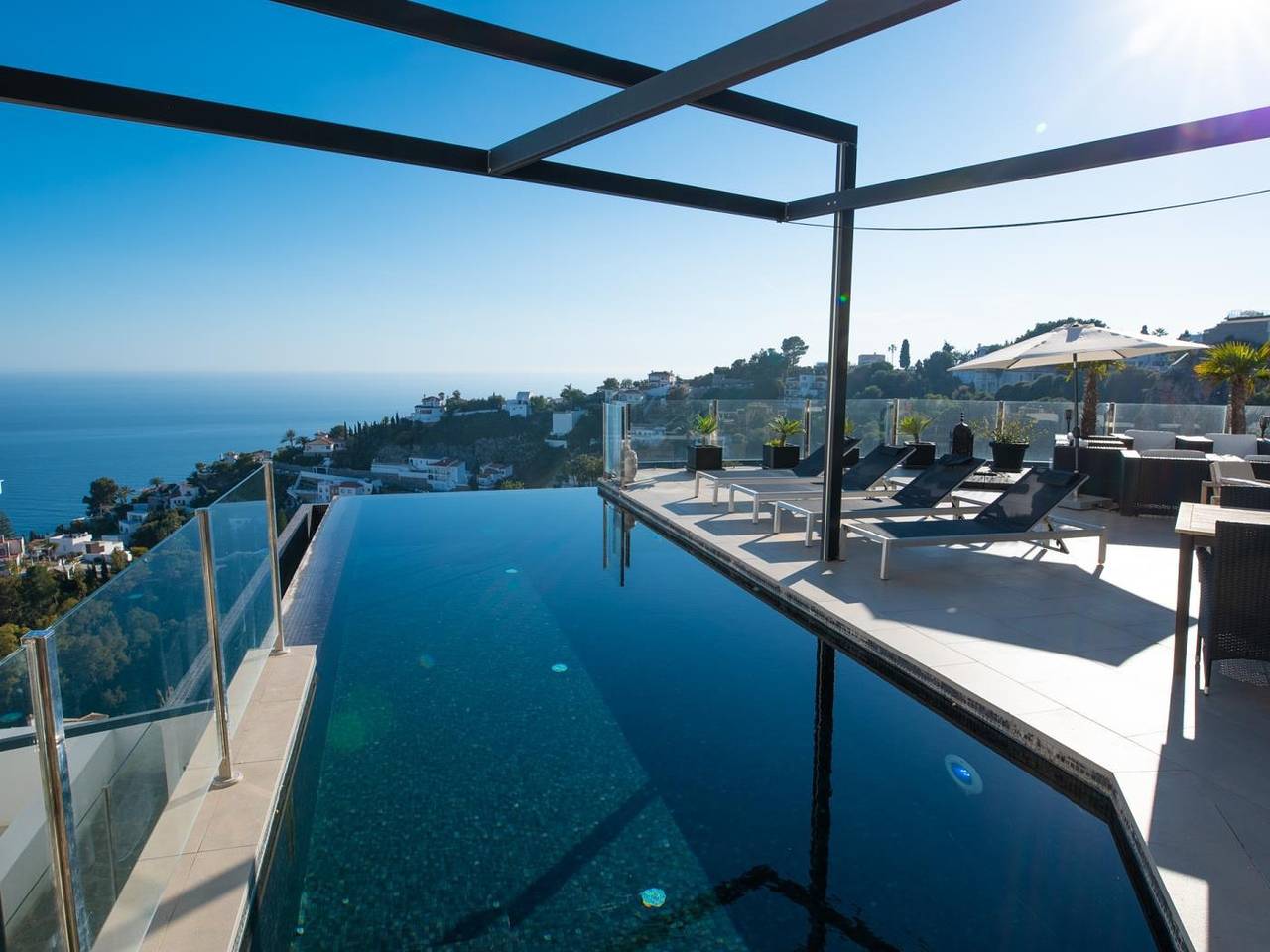 Luxury villa with incredible views,private pool in Monte de los Almendros, Salobreña