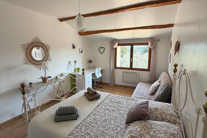 Authentic, spacious Provencal mas in the middle of nature! in Tulette, Nyons und Umgebung