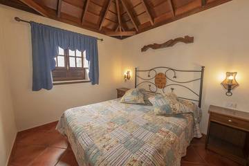 Casa rural para 2 personas, con jardín en Los Silos