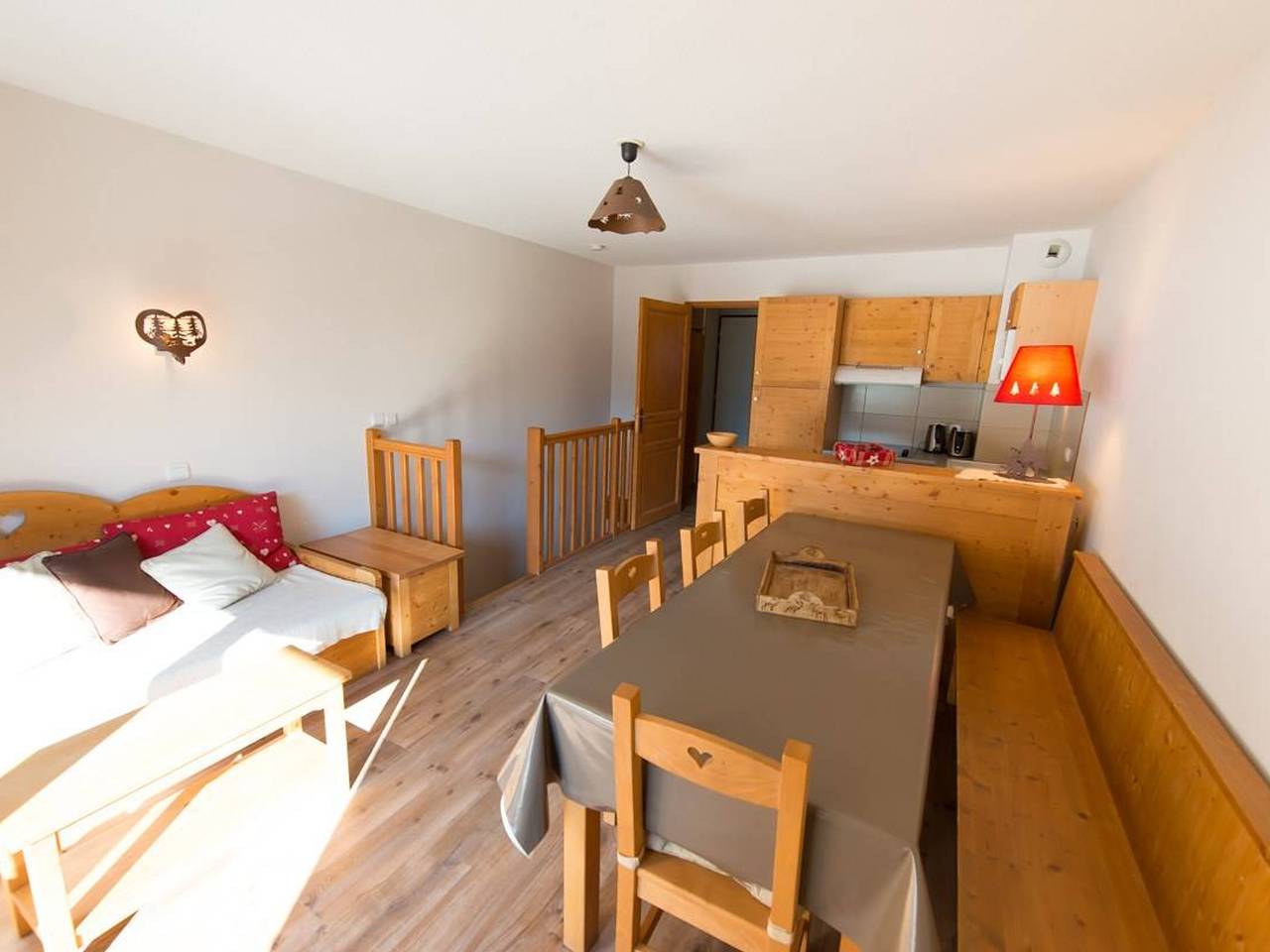 Appartement entier, Appartement Duplex 4 Pièces avec Piscine - 6 Couchages, Proche Pistes - Vars Les Claux in Vars, Région de Briançon