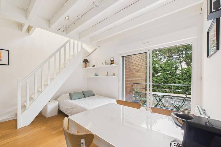 Gîte pour 4 personnes, avec piscine et balcon dans Plage Du Port Meleu Prefailles - 2
