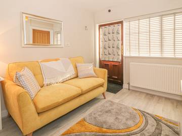 Holiday Home for 2 People in Criccieth, Gwynedd, Photo 3