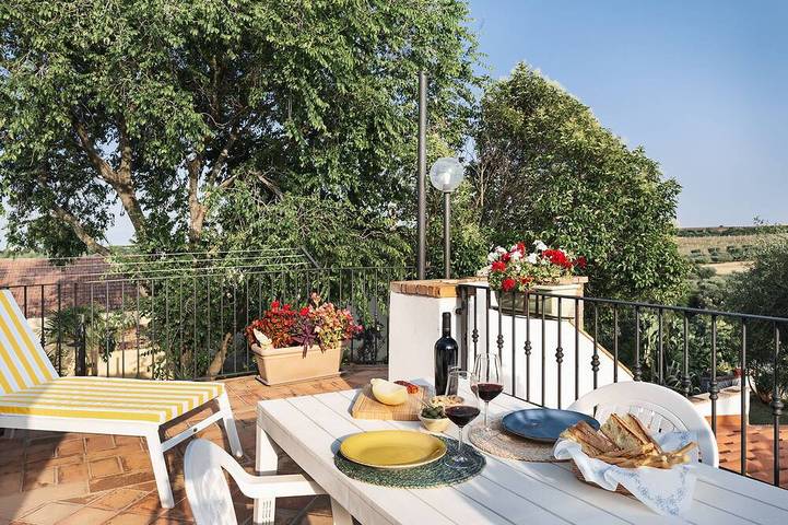 Villa for 4 people, with garden and terrace - 1
