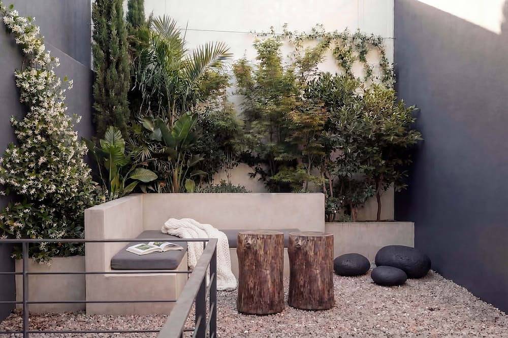 Triangle Art Villa, Anzo Villas in Ormos Ammoudiou, Oia